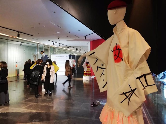 Exposición 'Fashion Art. De Sevilla a Japón' en el Antiquarium.