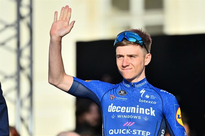 Archivo - El ciclista belga Remco Evenepoel (Quick Step) antes de una carrera