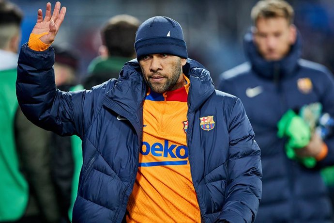 Dani Alves of FC Barcelona looks on during the Spanish league, La Liga Santander, football match played between Deportivo Alaves and FC Barcelona at Mendizorroza stadium on January 23, 2022 in Vitoria, Spain.