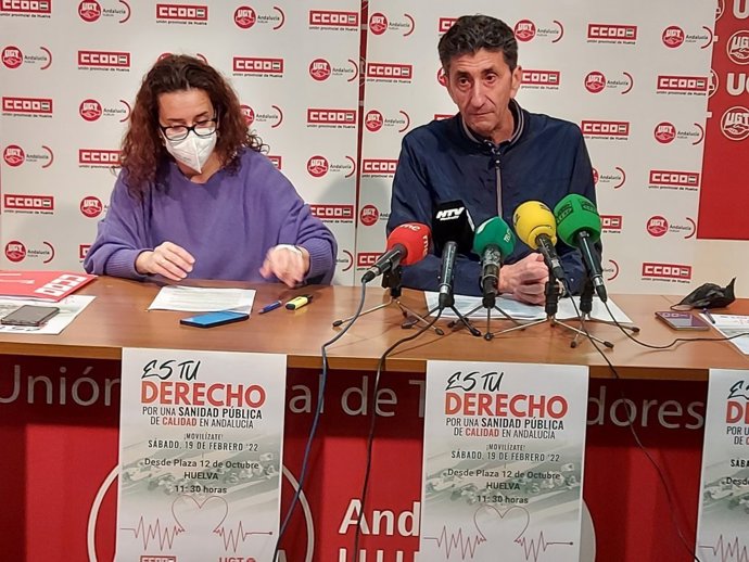 Los secretarios generales de UGT y CCOO informan en rueda de prensa los detalles de la movilización "a favor de la sanidad" que tendrá lugar el 19 de febrero.
