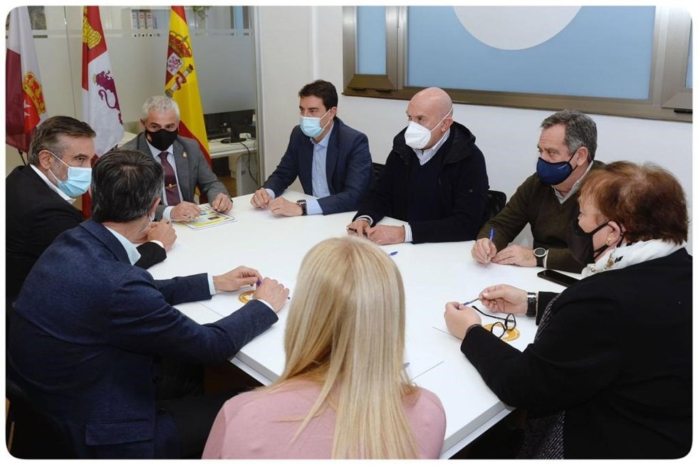Reunión de los representantes del PP con la Asociación de Víctimas del Terrorismo de CyL.