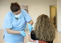 Madrid roza los 3 millones de terceras dosis administradas y se estanca la vacunación infantil