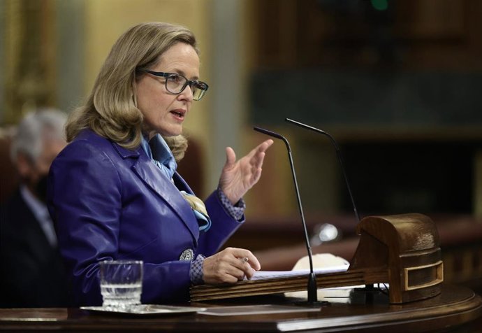 Calviño no se plantea que la reforma laboral no salga adelante y pide respetar la "legitimidad" del acuerdo 