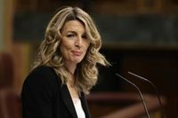 El PP ve a Díaz "insegura" porque "sabe que ha traicionado a los suyos" y la sitúan "al frente de la Troika"