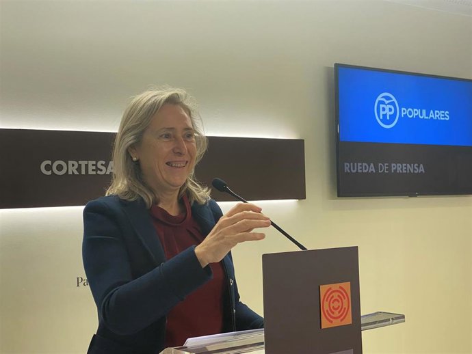 La diputada portavoz de Educación del PP en el Parlamento aragonés, Pilar Cortés.