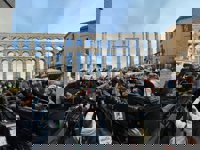 Ayuso participa en la campaña electoral del PP en CyL, con visitas a Segovia y Burgos