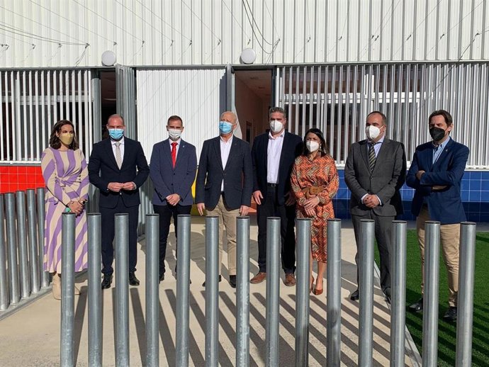 Imbroda inaugura el nuevo colegio de Viator con una inversión de 3,5 millones de euros