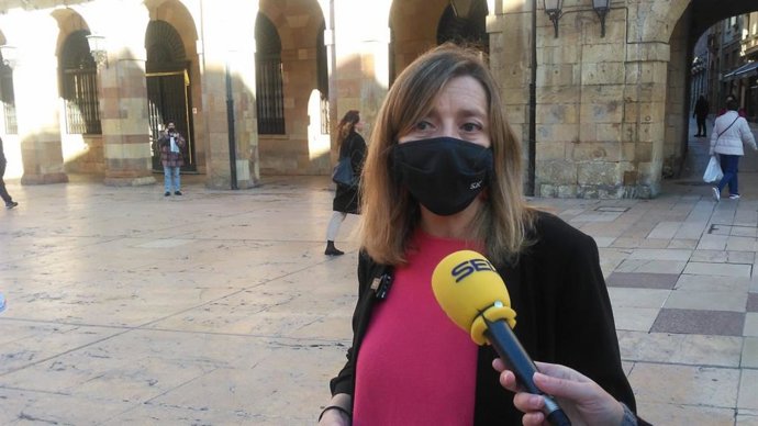 Archivo - La portavoz de Somos Oviedo, Ana Taboada.