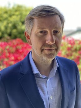 Simon Sproule joins Olyseum as company sets to launch new NFT collections from world-renowned stars