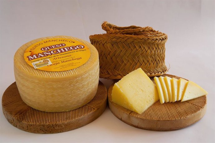 Archivo - Queso manchego