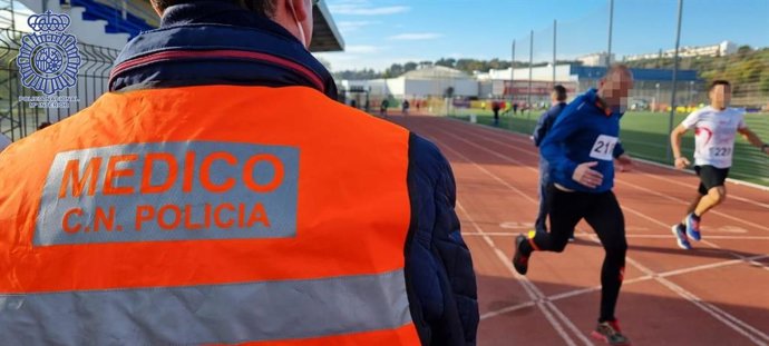 Pruebas físicas en el polideportivo de San Juan