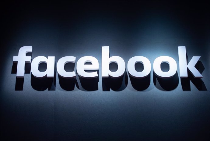Archivo - FILED - 22 August 2018, Cologne: The logo of Facebook is pictured at the Gamescom video games fair. Facebook chief executive Mark Zuckerberg said his company will not allow new political advertisements to run on the platform in the week before
