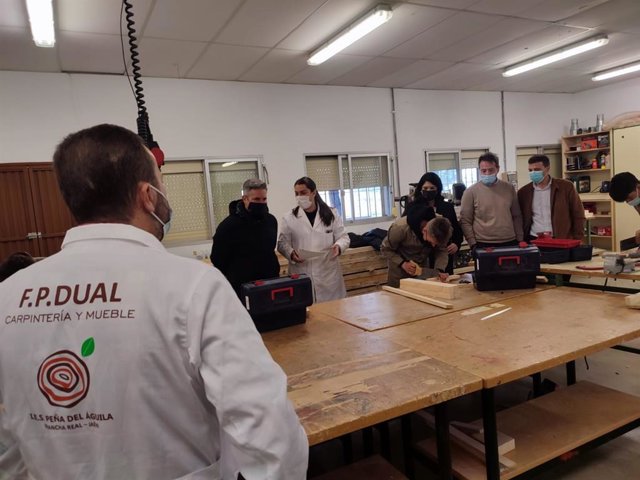 Visita al IES Peña del Águila.