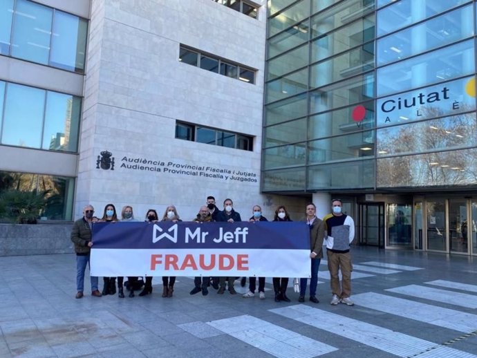 Archivo - 12 Franquiciados Españoles Han Interpuesto En El Juzgado De Valencia Una Querella Criminal Contra Mr.Jeff