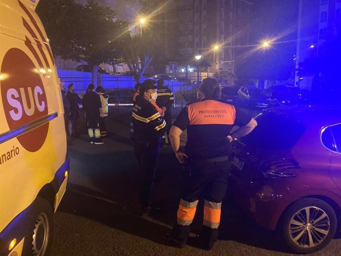 Recursos ante un incendio en una vivienda en Santa Cruz de Tenerife