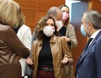 Ayuso ve "deslegitimada" la reforma laboral al "no escuchar" el Congreso y su Mesa la petición del diputado del PP
