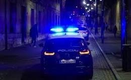 Archivo - Sucesos.- Detenido en Valladolid un varón con 37 antecedentes sorprendido cuando robaba en una furgoneta