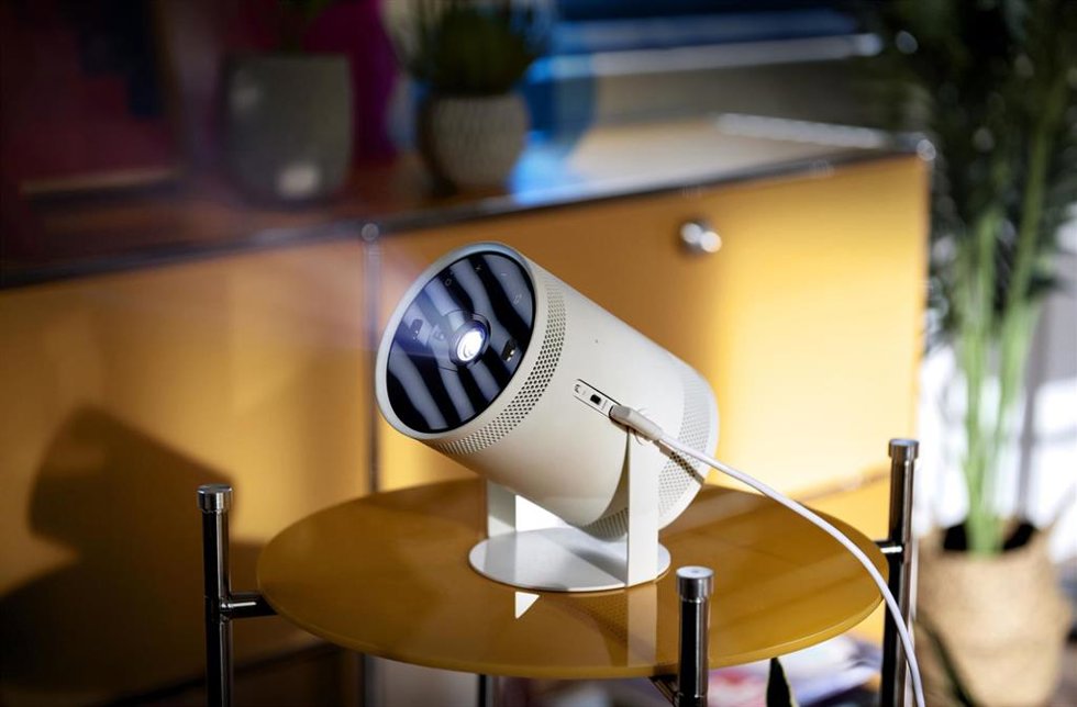 Proyector The Freestyle de Samsung.