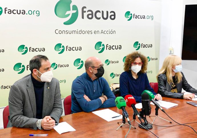 Sindicatos advierten que Junta "demuestra" no tener "interés real" en solucionar los "problemas" de la sanidad andaluza