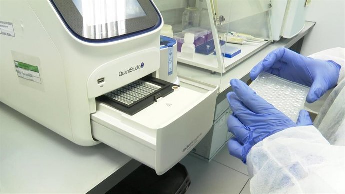 Archivo - Proyecto pionero detectará el rastro del coronavirus en aguas residuales de Valncia