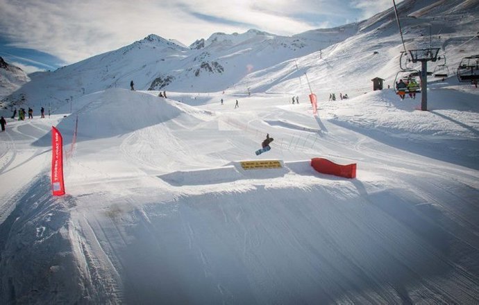 Archivo - Imagen de archivo de una estación de esquí catalana.