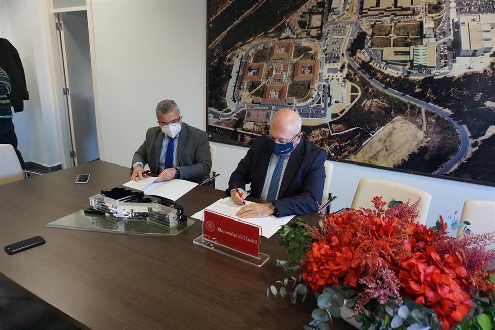 Firma del convenio.