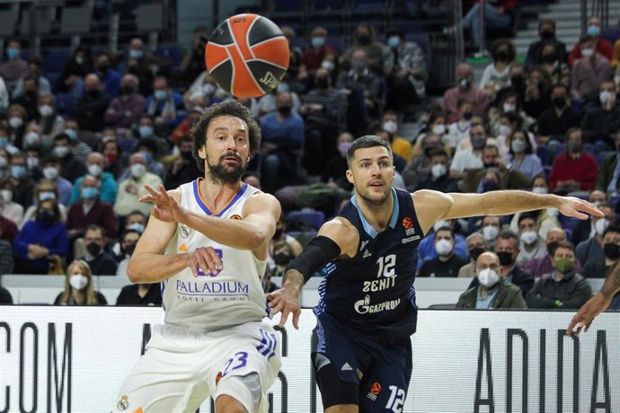 Sergio Llull Melia of Real Madrid and Billy Baron of Zenit in action during Turkish Airlines Euroleague basketball match between Real Madrid and Zenit St Petersburgo at Wizink Center on February 04, 2022 in Madrid, Spain.
