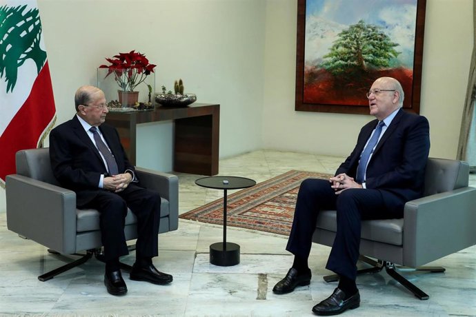 El presidente de Líbano, Michel Aoun, y el primer ministro del país, Nayib Mikati