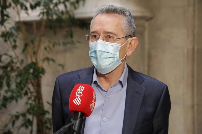 El director general de Relaciones con Les Corts, Antonio Torres