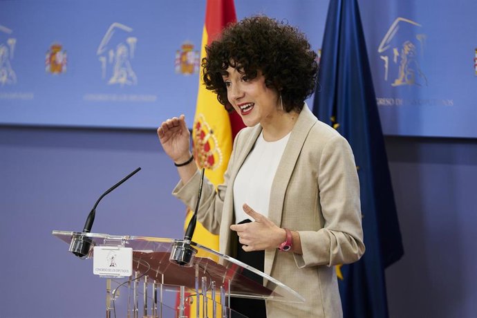 Archivo - La portavoz de En Comú Podem en el Congreso, Aina Vidal, en una rueda de prensa anterior a una Junta de Portavoces en el Congreso de los Diputados, a 21 de diciembre de 2021, en Madrid, (España).