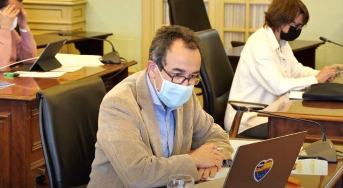 El portavoz de Cs en la comisión de salud del Parlament, Juan Manuel Gómez.