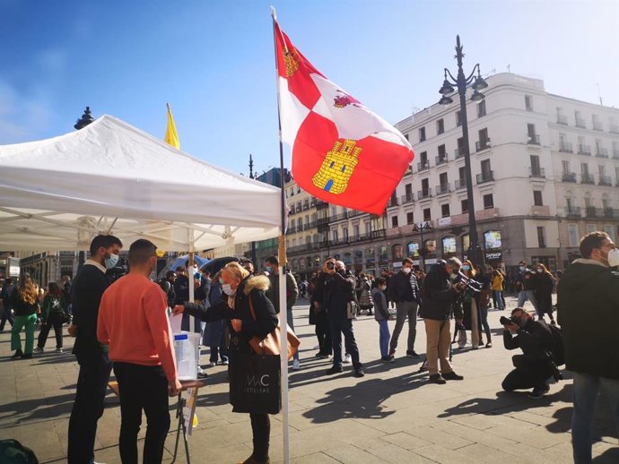 Imagen de un instante del acto reivindicativo organizado por los jóvenes de CyL esta sábado en Madrid