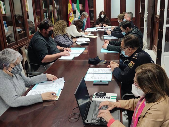 La comisión municipal de absentismo constata once nuevos casos en el primer trimestre escolar