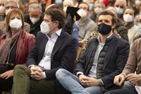 Casado reivindica el "orgullo palentino" y alaba la responsabilidad de Mañueco