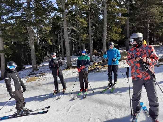 Deportes Maestrazgo retoma la campaña de esquí los días 17 y 18 de febrero