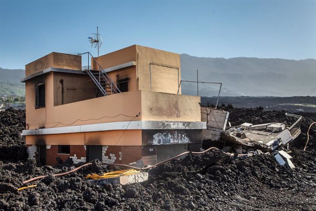 Archivo - Viviendas afectadas en zona de exclusión de La Laguna tras la erupción del volcán de Cumbre Vieja, a 30 de diciembre de 2021, en La Laguna, Los Llanos de Aridane, Santa Cruz de Tenerife, Canarias, (España). 