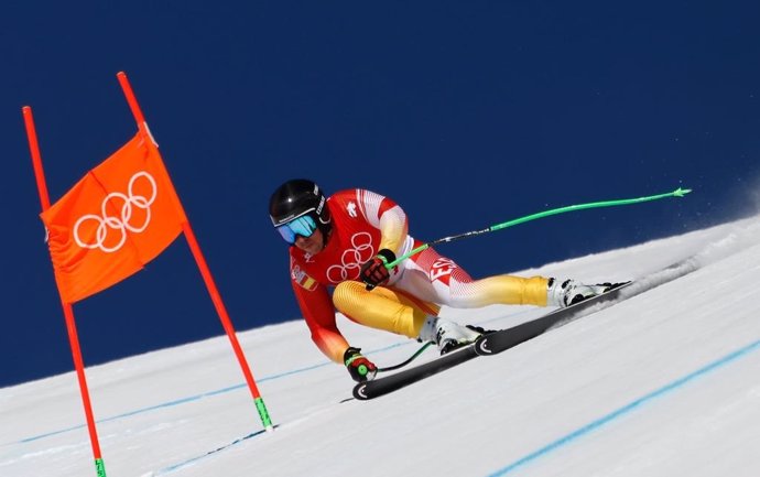 El esquiador español Adur Etxezarreta