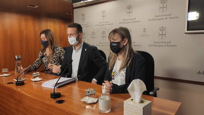 Angela Pumariega, Álvaro Queipo y Esther Llamazares