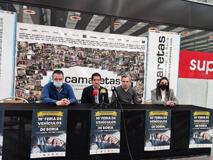 De izda a dcha, Víctor Mateo, Félix Sanz, Eduardo Madurga y Laura Morón presentan la X Feria del Vehículo de Soria.