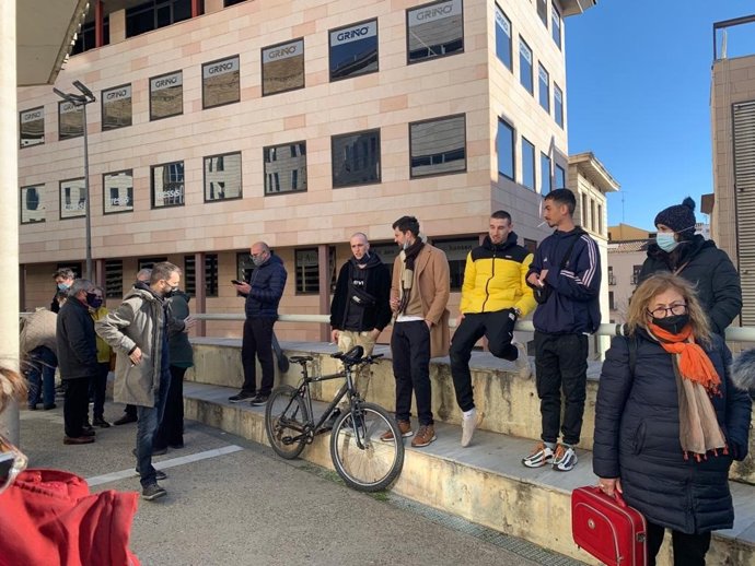 L'exdiputat de la CUP Pau Juvill ha participat en la concentració de suport a la mare del raper Pablo Hasél.