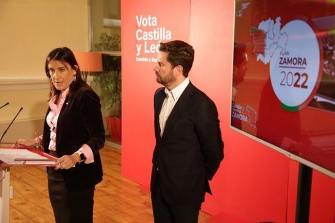 Sánchez (I) y Fagúndez (D).