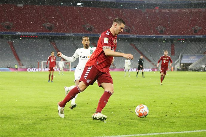 Niklas Sule of Bayern Munich during the German championship Bundesliga football match between Bayern Munich and Borussia Moenchengladbach on January 7, 2022 at Allianz Arena in Munich, Germany - Photo Marcel Engelbrecht / firo Sportphoto / DPPI