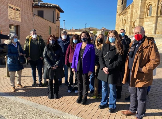 La presidente de La Rioja, Concha Andreu visita la localidad palentina de Frómista