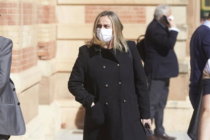 La consejera de Fomento, Marifrán Carazo, tras el Consejo de Gobierno.