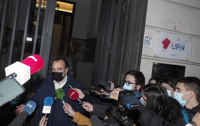 El diputado de UPN Carlos García Adanero a su llegada a la sede de UPN para comparecer ante el Comité de Garantías del partido.