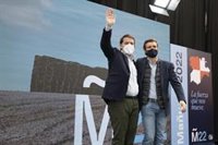 Cargos del PP urgen a movilizar a los alcaldes del partido en CyL para frenar el auge de Vox y poder llegar a 35 escaños