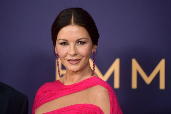 Archivo - Catherine Zeta-Jones attends the 71st Emmy Awards at Microsoft Theater