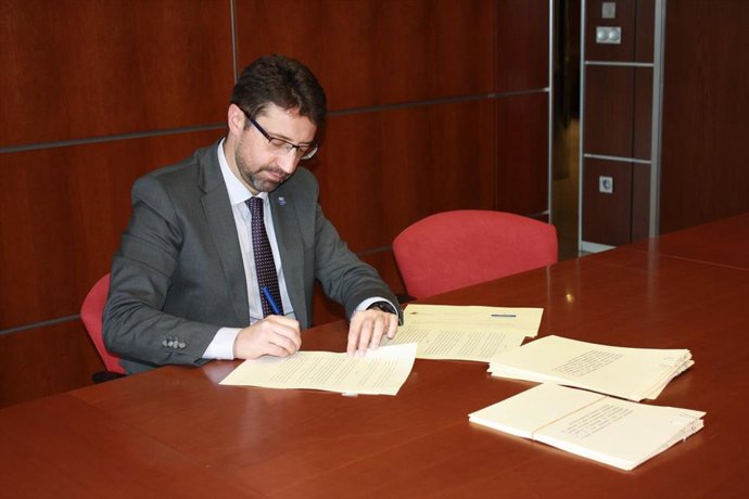 Archivo - Enrique Fernández