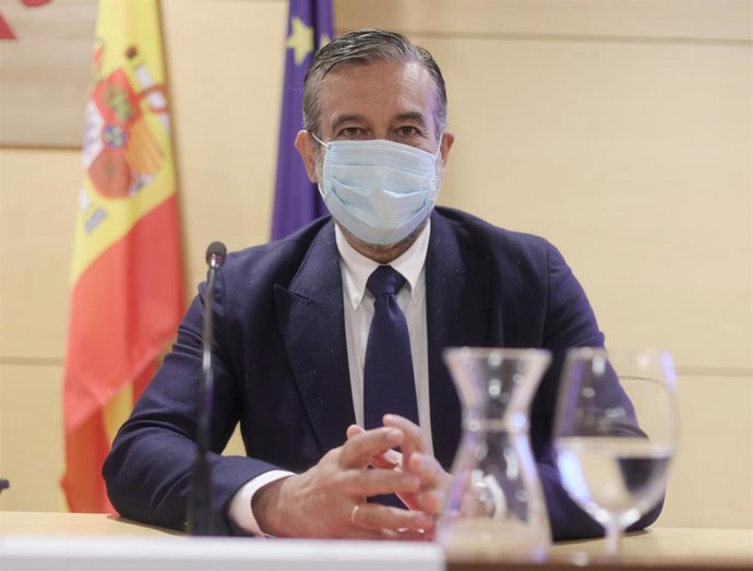 Archivo - El consejero de Justicia, Interior y Víctimas en funciones de la Comunidad de Madrid, Enrique López, inaugura la jornada formativa sobre la nueva herramienta contra la ocupación ilegal de viviendas con la que contarán los cuerpos de Policía Lo