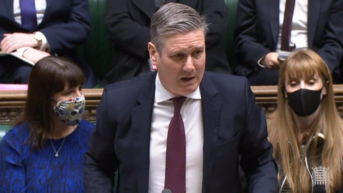HANDOUT - 02 February 2022, United Kingdom, London: A handout screenshot shows Labour leader Keir Starmer speaking during the weekly Prime Minister's Questions session at the British Parliament. Photo: -/House Of Commons via PA Wire/dpa - ACHTUNG: Nur z